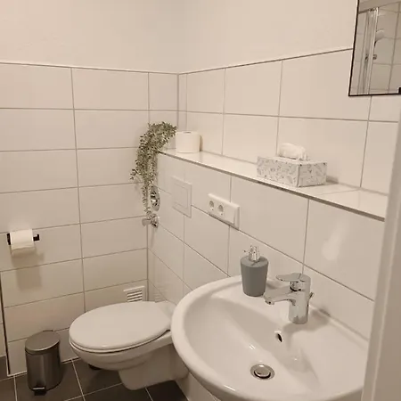 Bright And With 2 Beds Incl Workspace 아파트 *