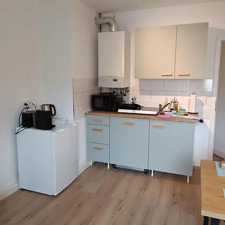 Bright And With 2 Beds Incl Workspace 아파트 *