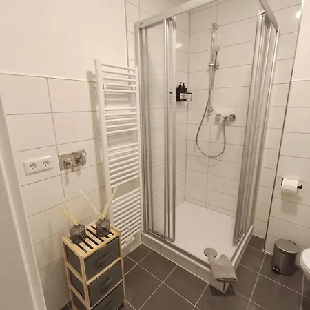 Apartment Bright And Central With 2 Beds Incl Workspace *