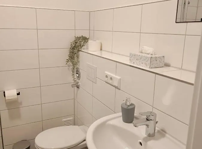 Bright And With 2 Beds Incl Workspace Apartment *